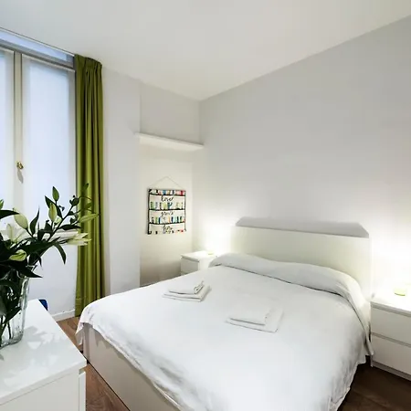 Apartment Via Valverde 4 *