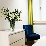 Via Valverde 4 * Verona